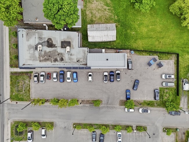 Plus de détails pour 625 11e Av, Saint-jerome, QC - Commerce de détail à louer