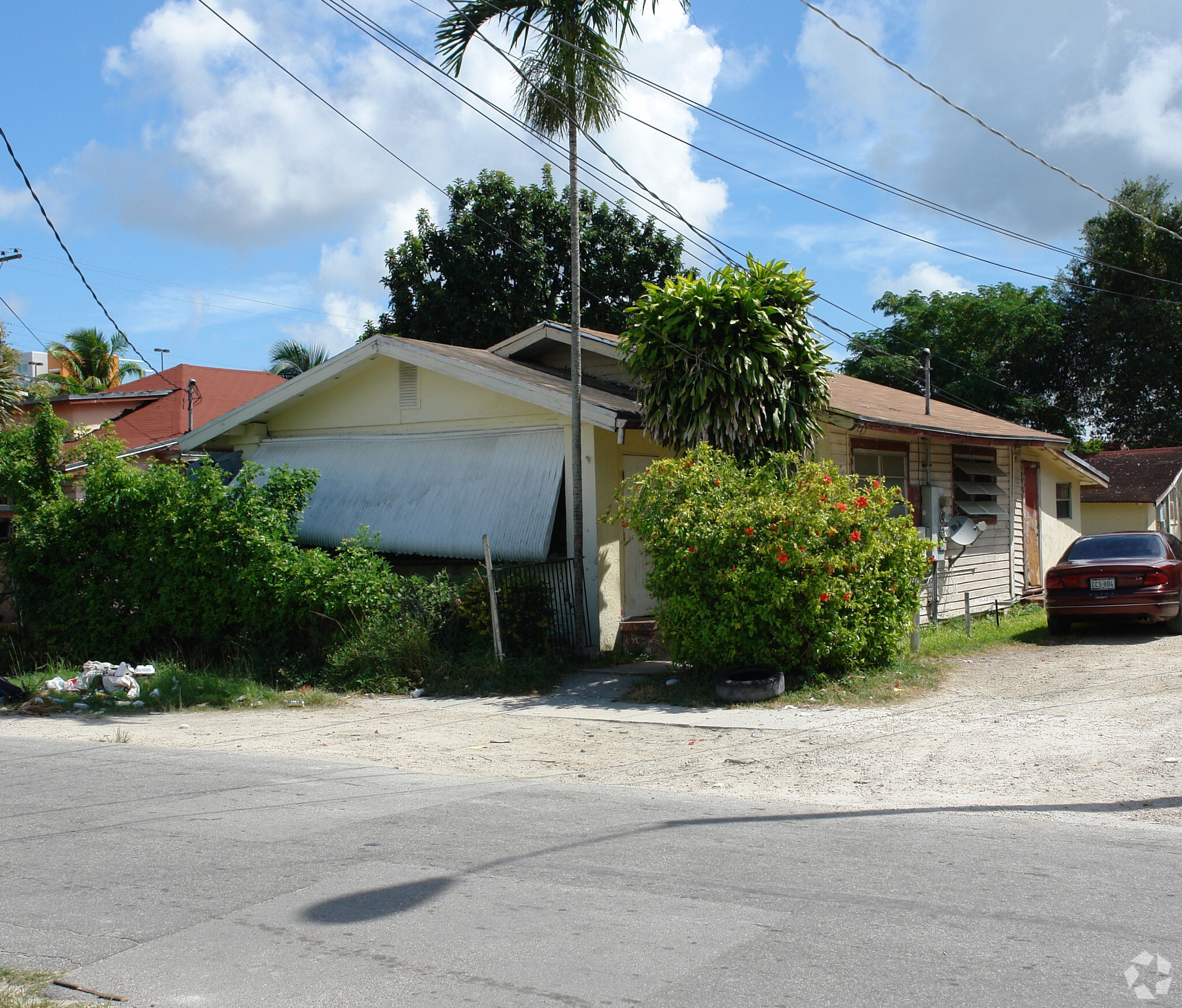 8237 NE 1st Ave, Miami, FL for sale Primary Photo- Image 1 of 3