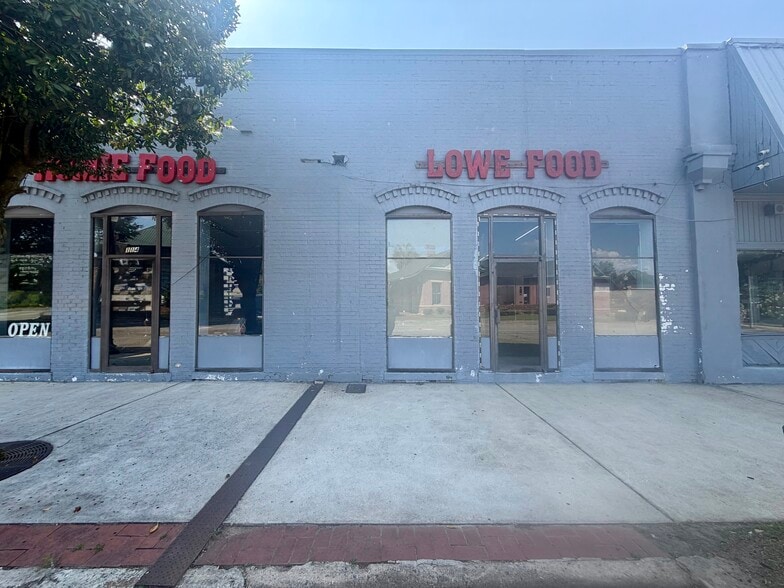 110 Lowe St, Fort Valley, GA for sale - Building Photo - Image 2 of 5