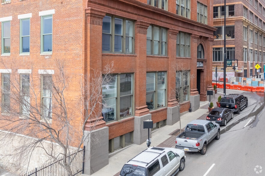 311 Elm St, Cincinnati, OH à louer - Photo du bâtiment - Image 2 de 13