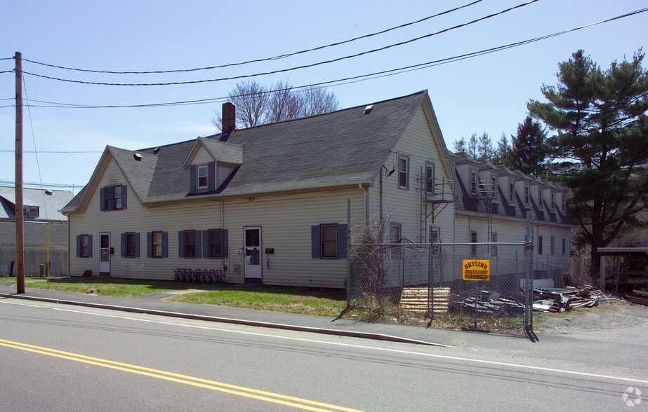 426-434 Whittenton St, Taunton, MA for sale - Building Photo - Image 3 of 15