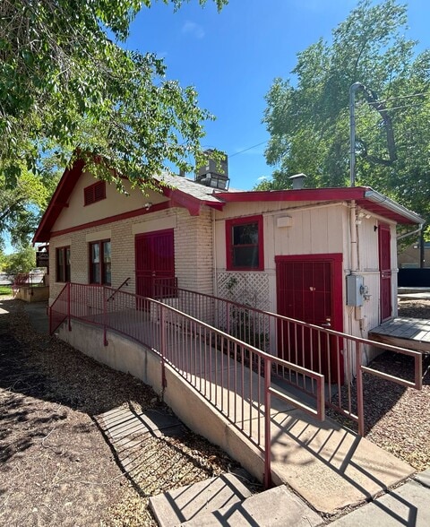 1003 Luna Cir NW, Albuquerque, NM for sale - Building Photo - Image 3 of 12