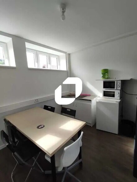 Bureau dans Orly à louer - Photo intérieure - Image 3 de 6