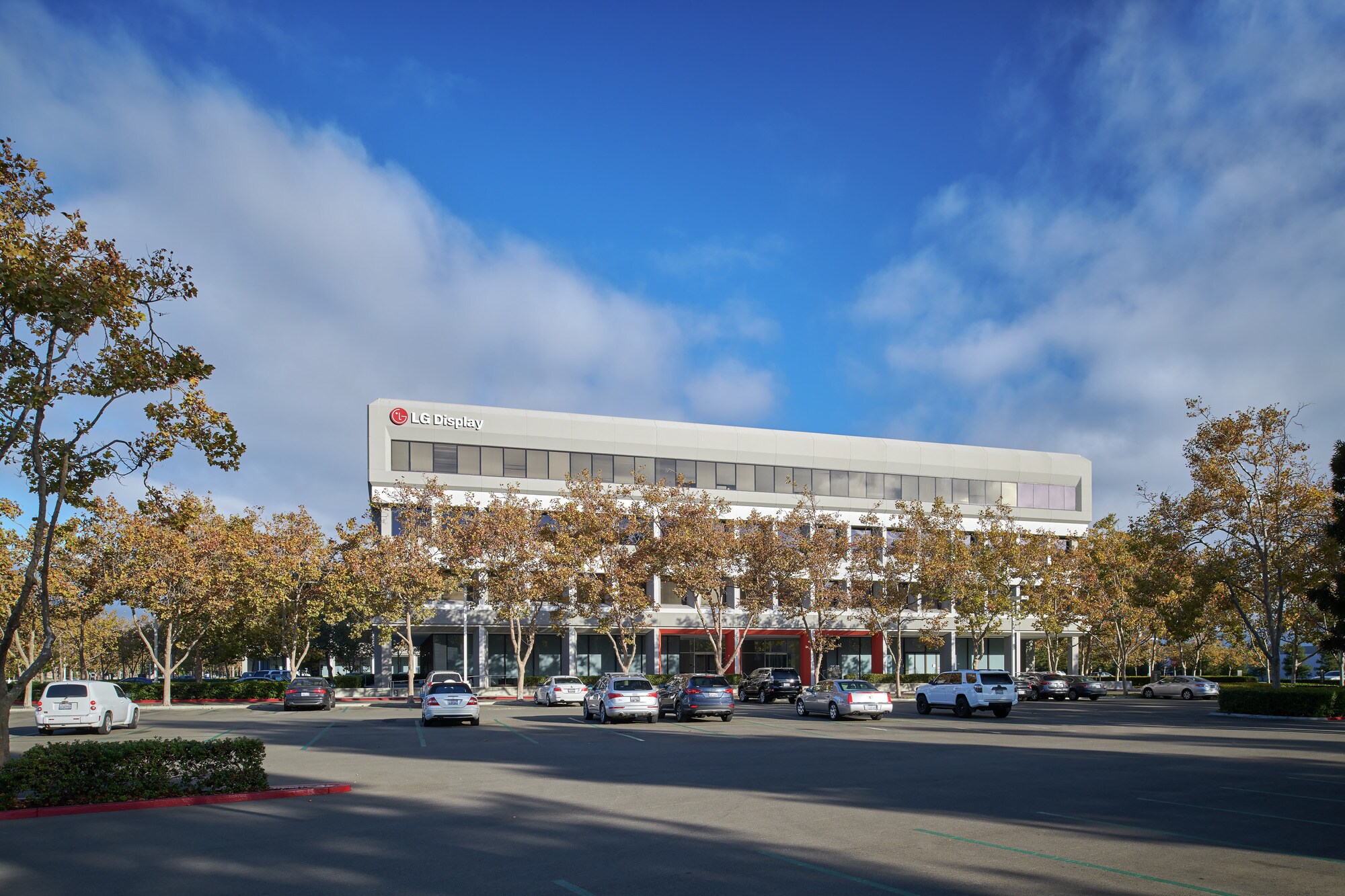 2540 N 1st St, San Jose, CA à louer Photo du bâtiment- Image 1 de 12