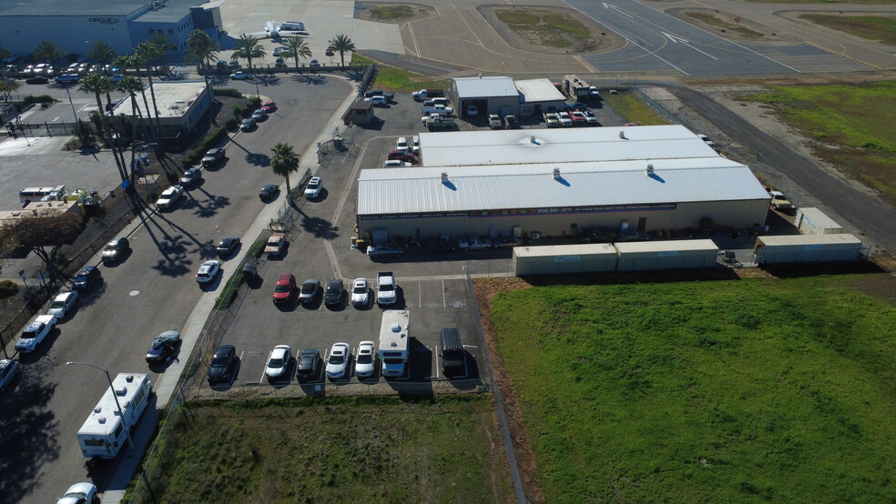 8520 Railroad Ave, Santee, CA for lease - Building Photo - Image 3 of 9