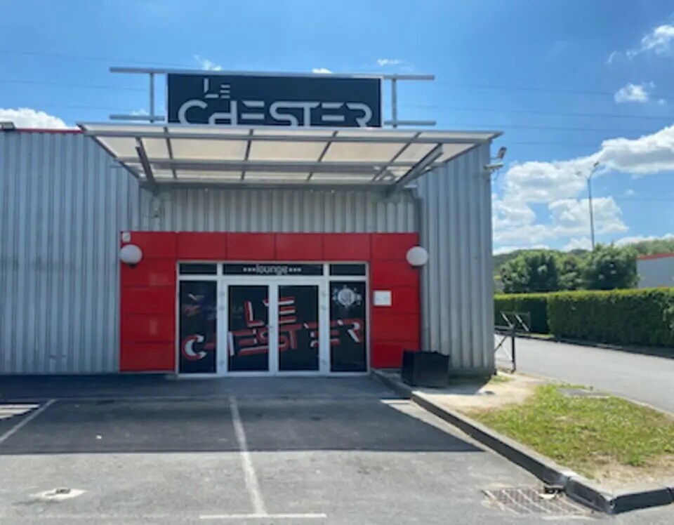 Retail in Nogent-sur-Oise for lease Building Photo- Image 1 of 4