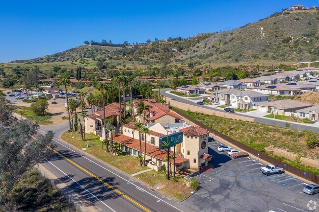Plus de détails pour 3135 Old Hwy 395, Fallbrook, CA - Services hôteliers à vendre