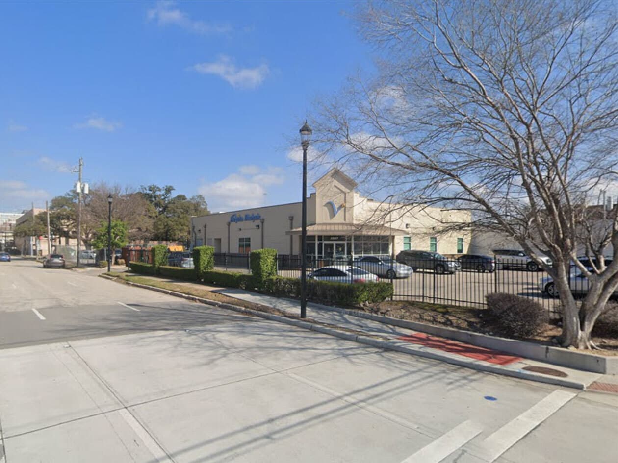 2207 Crawford St, Houston, TX for lease Primary Photo- Image 1 of 23