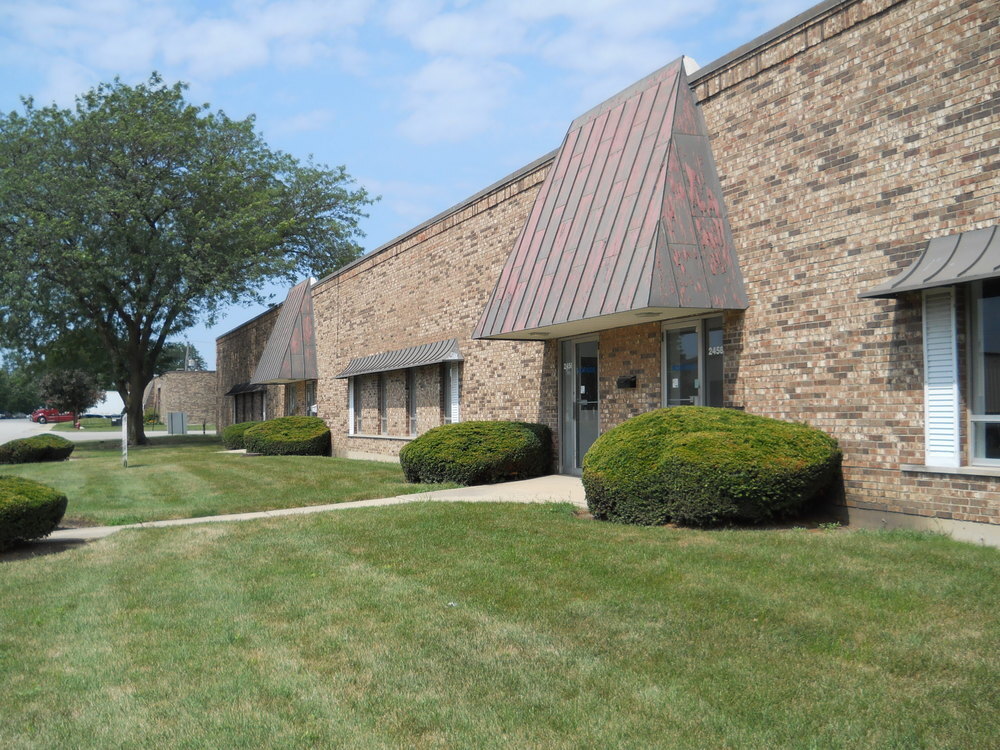 2450-2458 Pan Am Blvd, Elk Grove Village, IL for sale Building Photo- Image 1 of 1