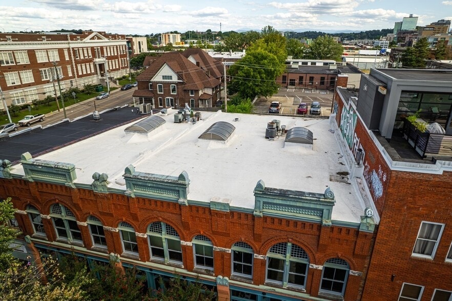8-12 Emory, Knoxville, TN for sale - Building Photo - Image 2 of 18
