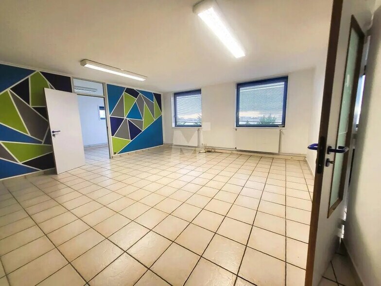 Bureau dans Évry-Courcouronnes à louer - Photo intérieure - Image 3 de 8