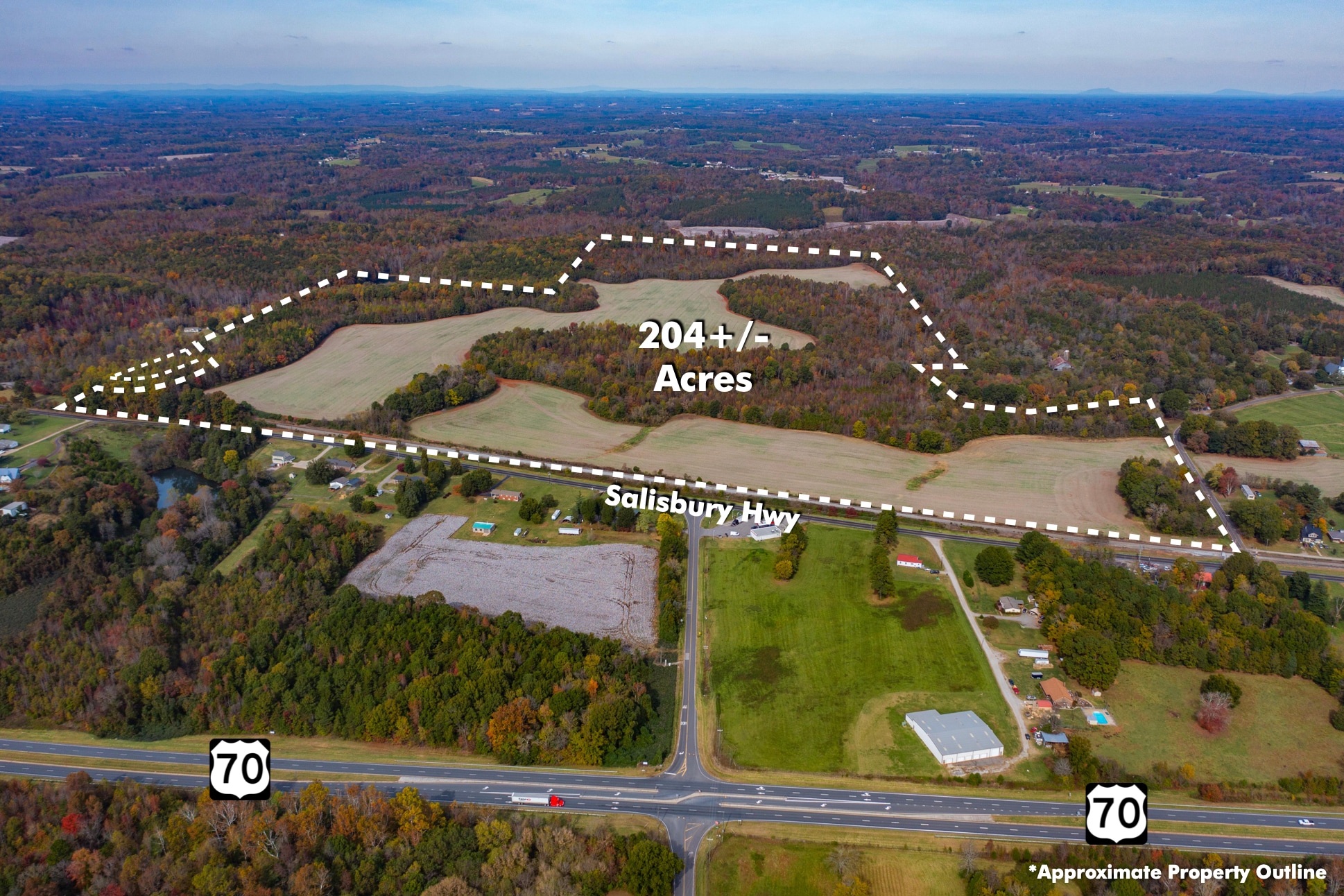 Moore Farms portfolio of 2 properties for sale on LoopNet.ca Primary Photo- Image 1 of 3