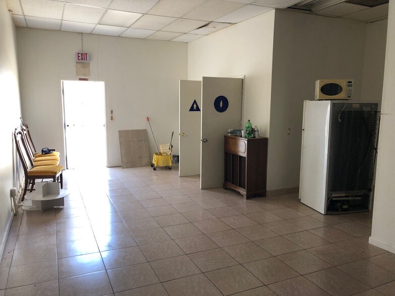 7206-7226 Florin Mall Dr, Sacramento, CA à vendre - Photo intérieure - Image 3 de 6