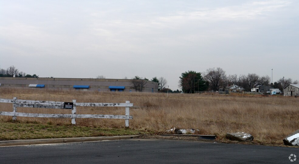 22455 Shaw Rd, Dulles Town Center, VA à louer - Photo du bâtiment - Image 2 de 2