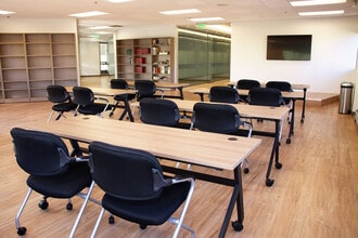 27 Horseneck Rd, Fairfield, NJ à louer Photo intérieure- Image 1 de 9