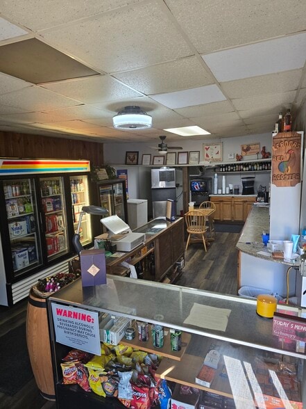 707 E Broadway St, Brunswick, MO à vendre - Photo intérieure - Image 2 de 9