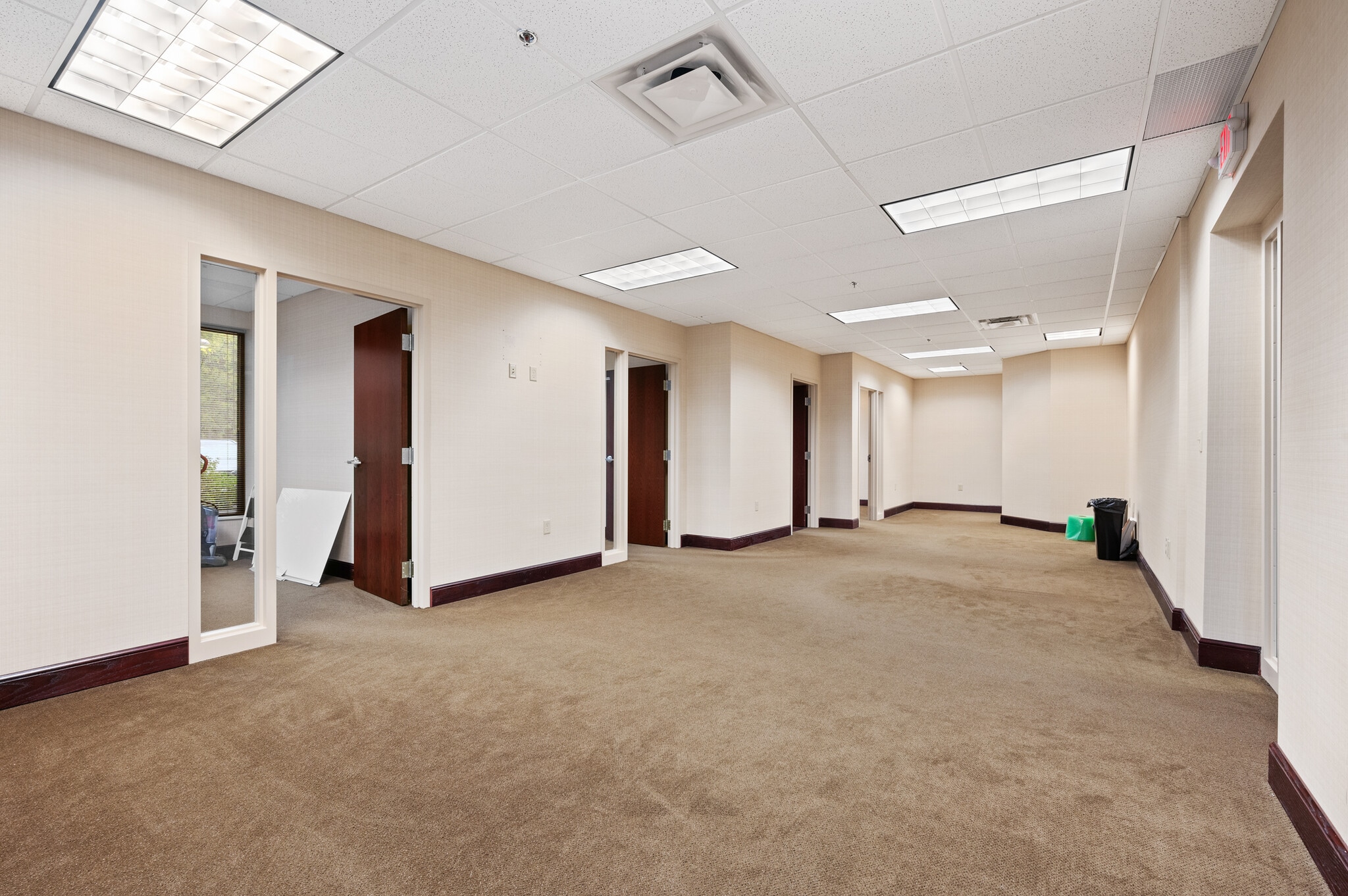 1000 Stonewood Dr, Wexford, PA à louer Photo intérieure- Image 1 de 5