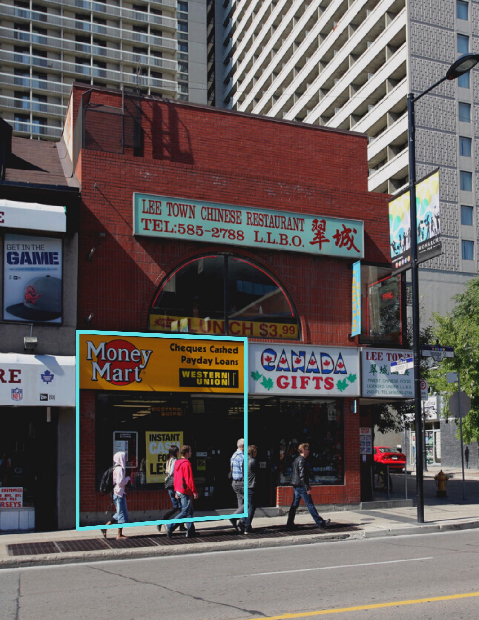 368-370 Yonge St, Toronto, ON à vendre Photo du bâtiment- Image 1 de 1