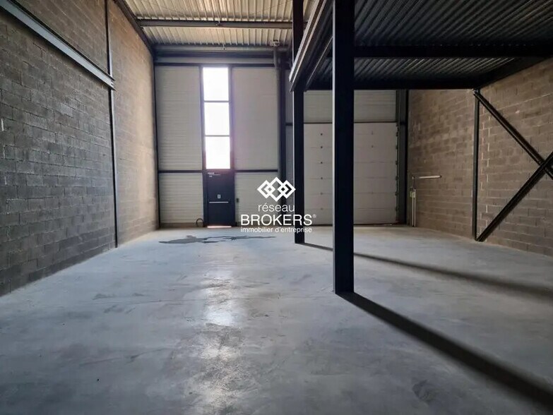 Industrial in Montpellier for sale - Interior Photo - Image 1 of 4