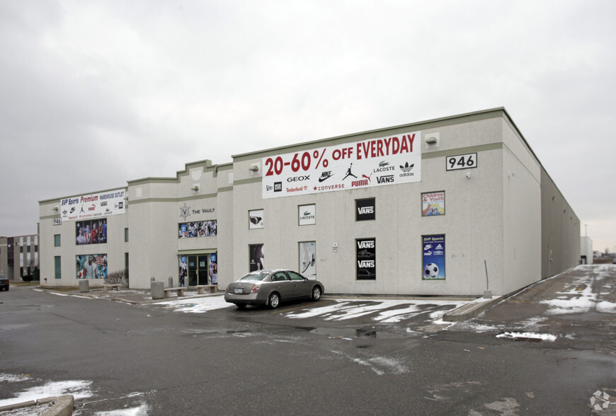 946 Edgeley Blvd, Vaughan, ON for lease - Primary Photo - Image 1 of 2