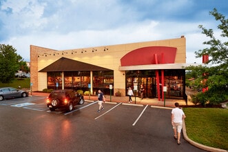 10401-10590 Old Olive Street Rd, Creve Coeur, MO for lease Building Photo- Image 1 of 5