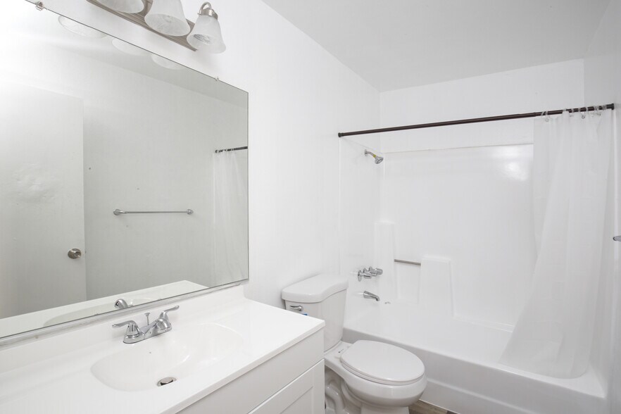 21501 S Vermont Ave, Torrance, CA à vendre - Photo du bâtiment - Image 2 de 4