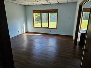 10600 W 143rd St, Orland Park, IL for lease Interior Photo- Image 2 of 2