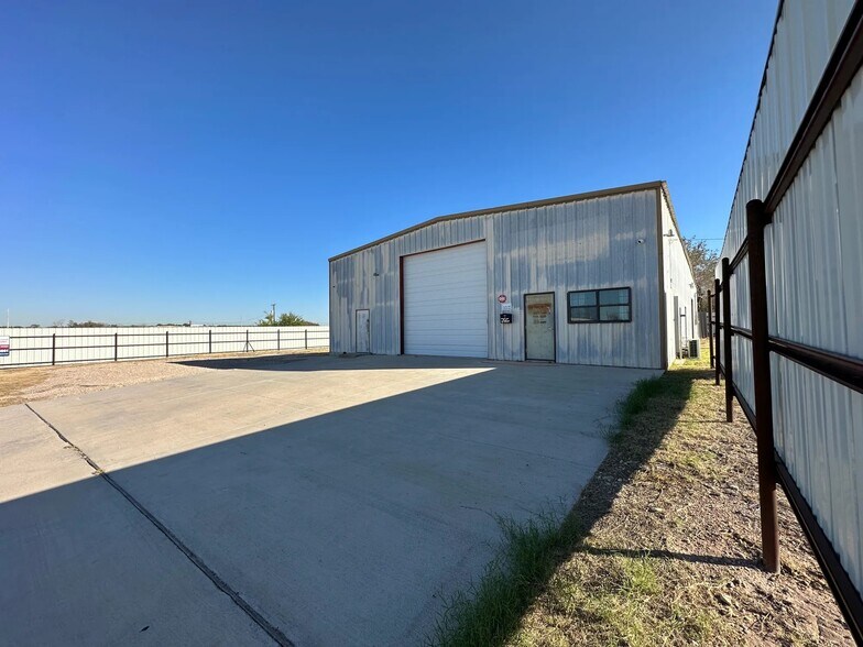 201 Donley St, Big Spring, TX à vendre - Photo du bâtiment - Image 3 de 10