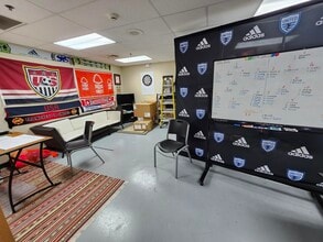 702 Mall Blvd, Savannah, GA for lease Interior Photo- Image 1 of 4