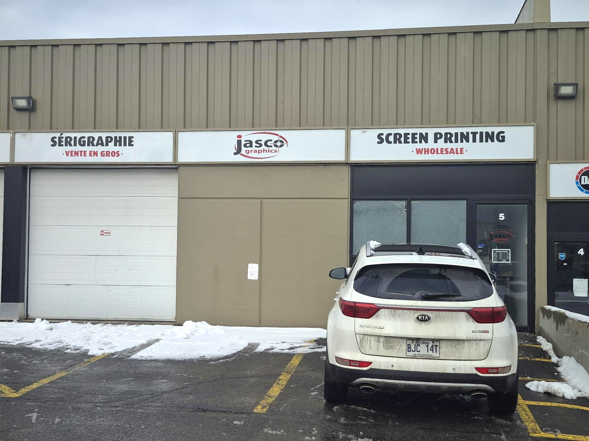 1580-1590 Liverpool Ct, Ottawa, ON for lease Primary Photo- Image 1 of 7