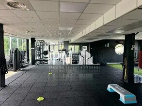 Office in Marseille for lease Interior Photo- Image 2 of 3