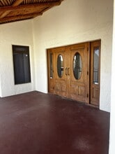 4150 W Peoria Ave, Phoenix, AZ for lease Interior Photo- Image 1 of 4