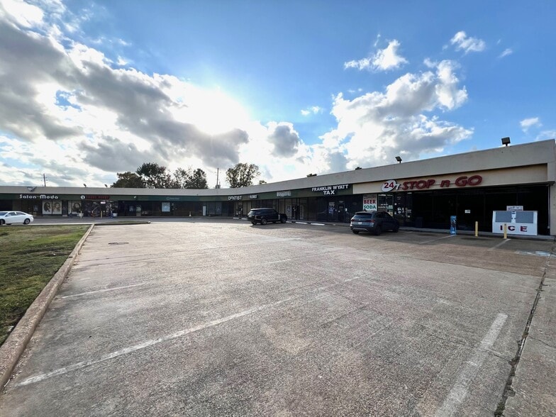 24307 Aldine Westfield Rd, Spring, TX for lease - Building Photo - Image 2 of 3