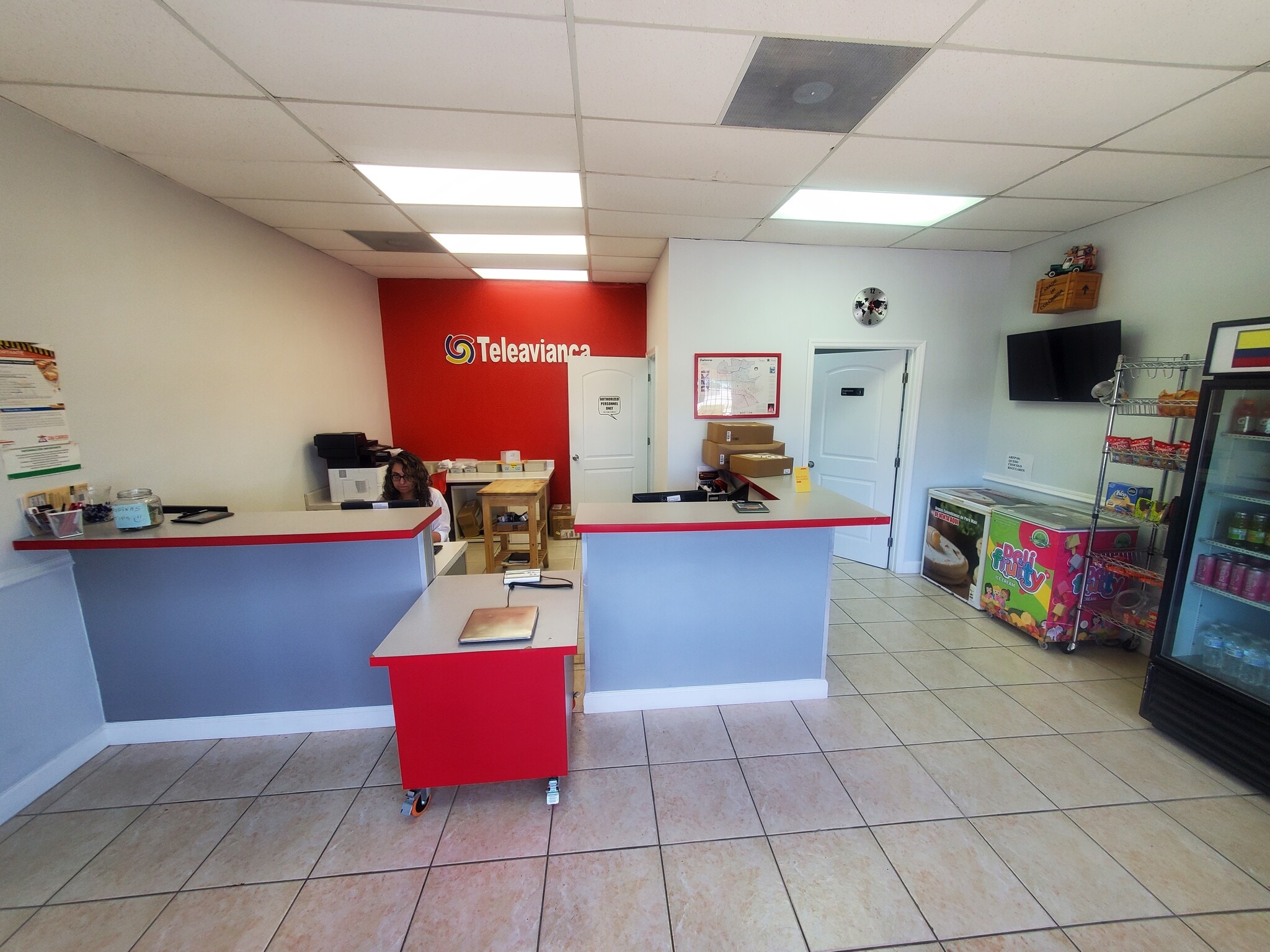 5303 E Colonial Dr, Orlando, FL à louer Photo intérieure- Image 1 de 8