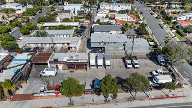 2401-2411 Lincoln Blvd, Santa Monica, CA à louer Photo du b timent- Image 1 de 2