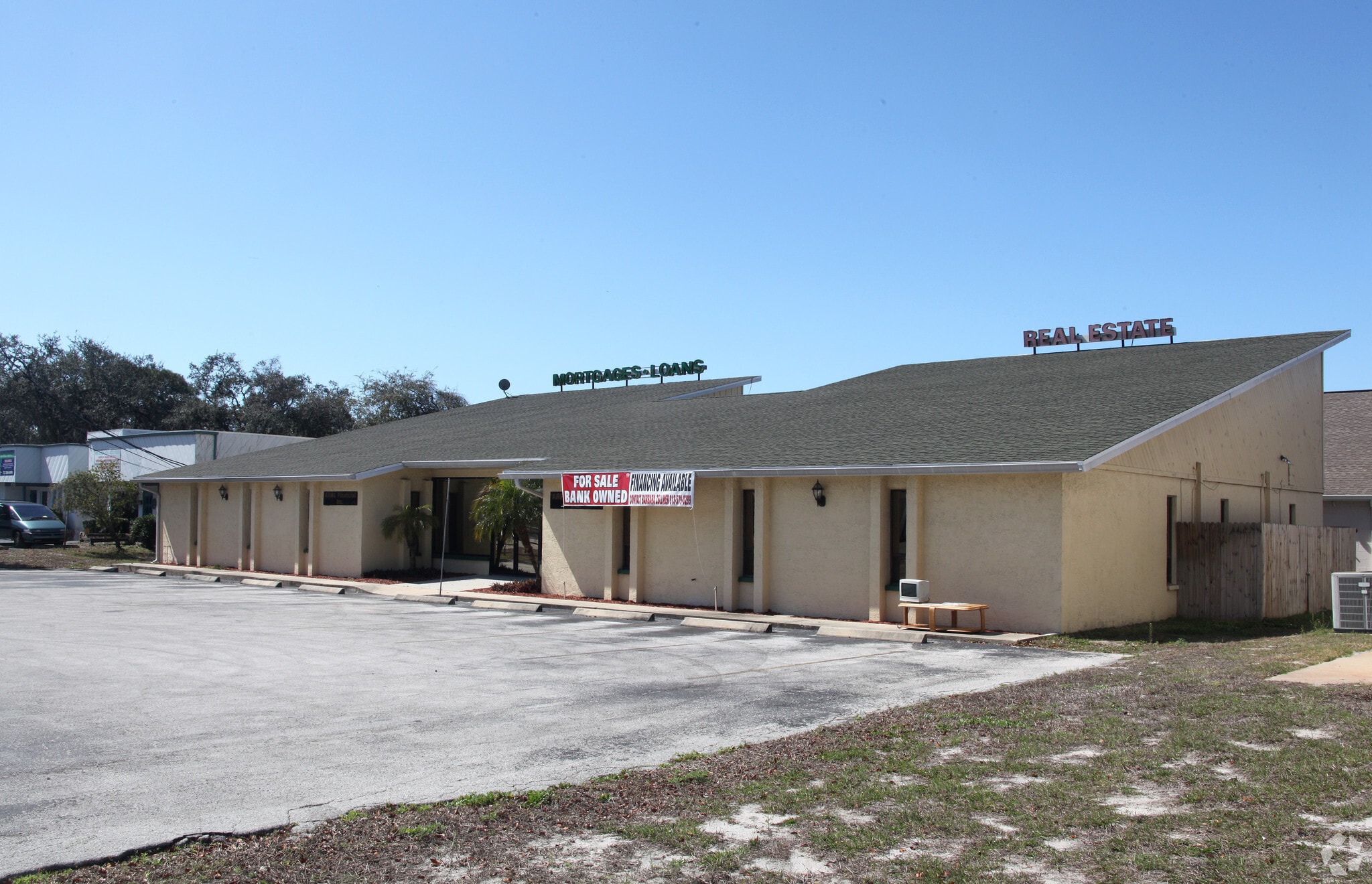 11919 Oak Trail Way, Port Richey, FL for lease Building Photo- Image 1 of 2