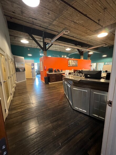 304 W Pacific Ave, Spokane, WA for lease - Building Photo - Image 2 of 11