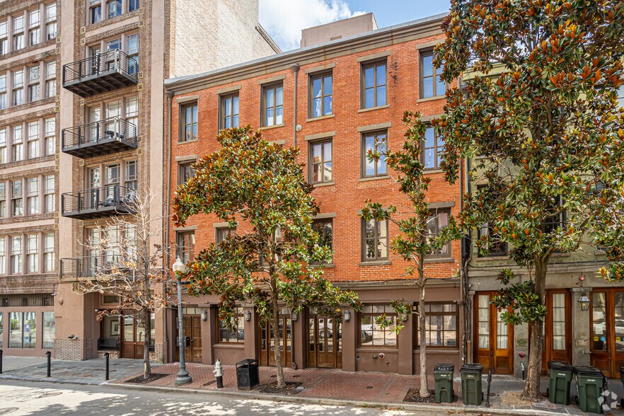 431-433 Gravier St, New Orleans, LA à vendre - Photo du bâtiment - Image 1 de 23