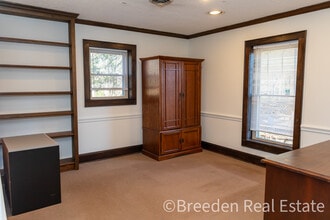 204 E McDowell St, Morganton, NC à louer Photo intérieure- Image 2 de 16