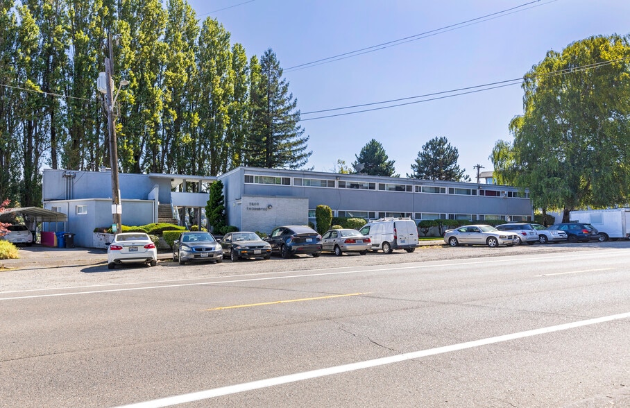 2634 Thorndyke Ave W, Seattle, WA for sale - Building Photo - Image 3 of 7