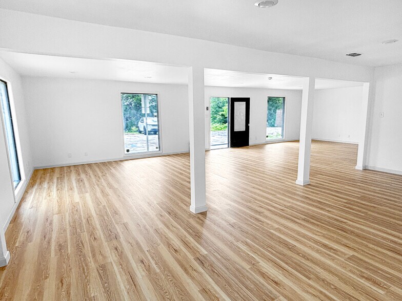 8301 W University Dr, McKinney, TX à vendre - Photo du bâtiment - Image 3 de 27