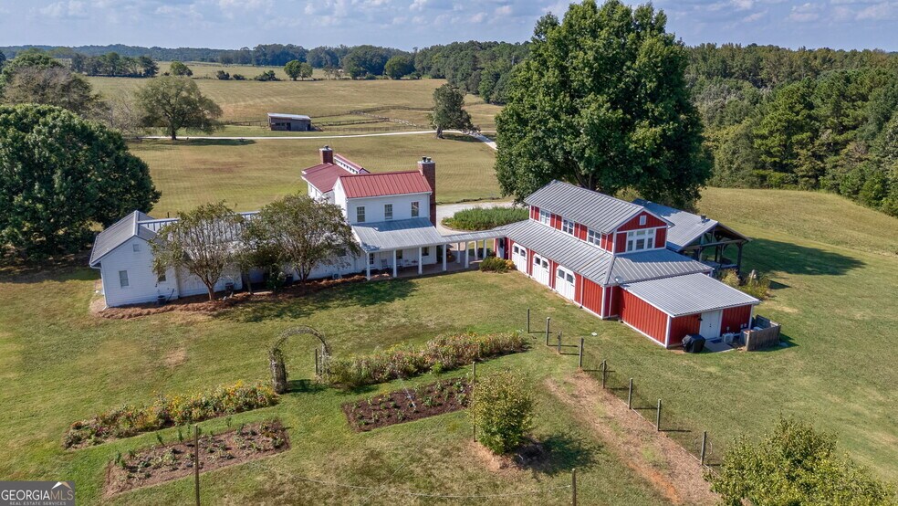 1051 Meadow Ln, Madison, GA à vendre - Photo du bâtiment - Image 2 de 24