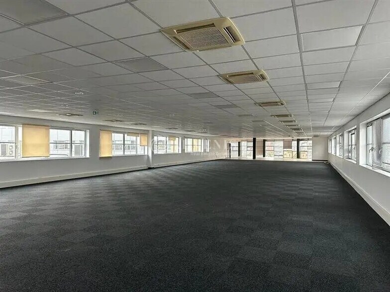 Office in VILLENEUVE-D'ASCQ for lease - Interior Photo - Image 3 of 5