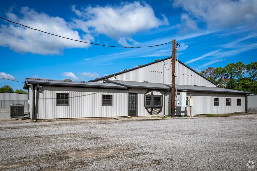 1618 Callaway Dr, Alvin, TX à louer - Photo du bâtiment - Image 2 de 57