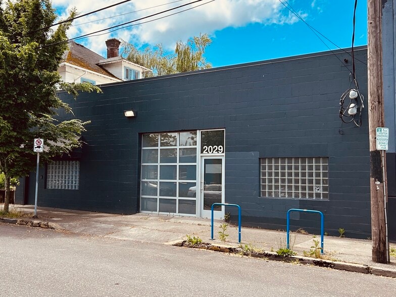 2029 SE 9th Ave, Portland, OR à louer - Photo du bâtiment - Image 1 de 20