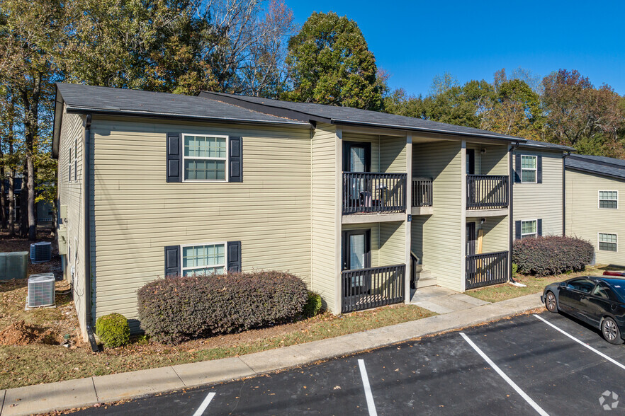 2515 College Dr, Phenix City, AL for sale - Primary Photo - Image 1 of 1