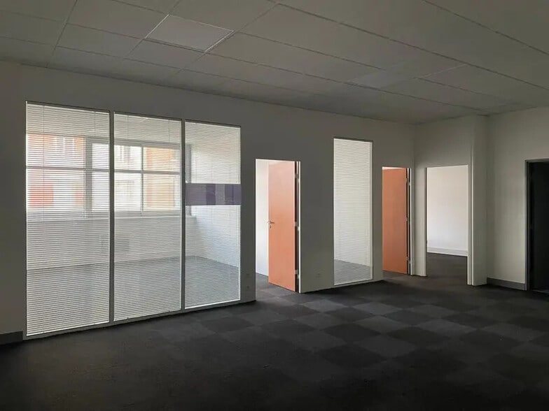 126 Rue Du Landy, Saint-Ouen-sur-Seine à louer - Photo intérieure - Image 2 de 10
