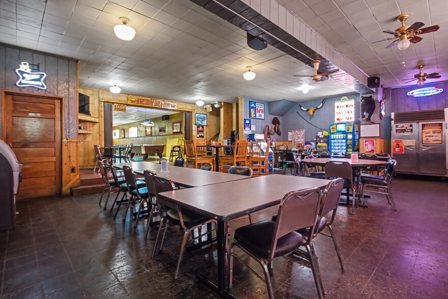 7540 5th St, New Auburn, MN for sale - Building Photo - Image 3 of 12