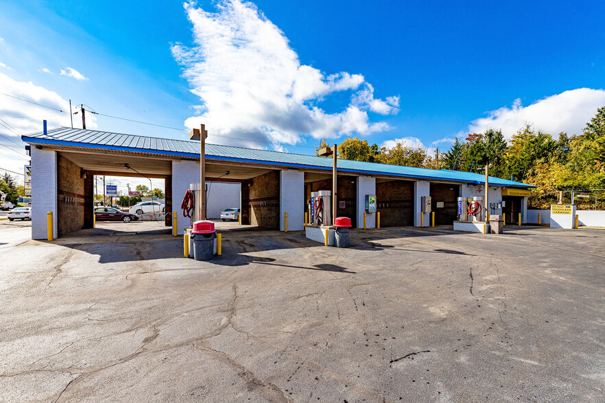 8037 Hamilton Ave, Cincinnati, OH for sale - Building Photo - Image 1 of 1