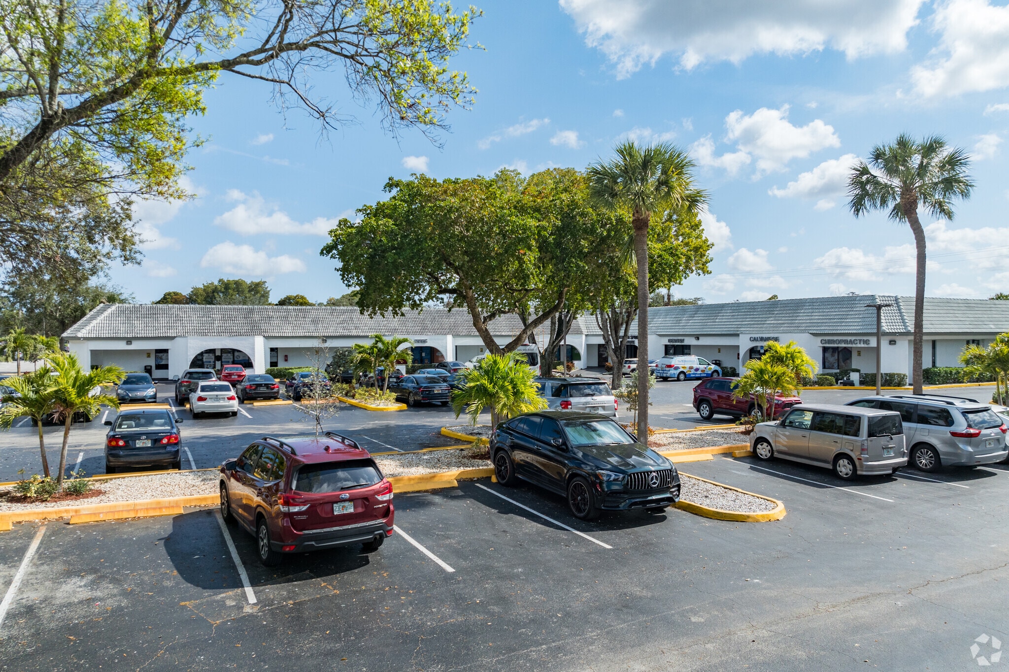 7100 W Commercial Blvd, Lauderhill, FL for lease Primary Photo- Image 1 of 5
